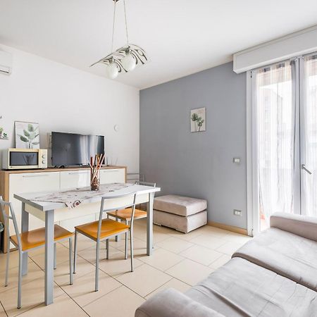 Stile E Comfort In Citta Con Wi-Fi Carpi Exterior foto